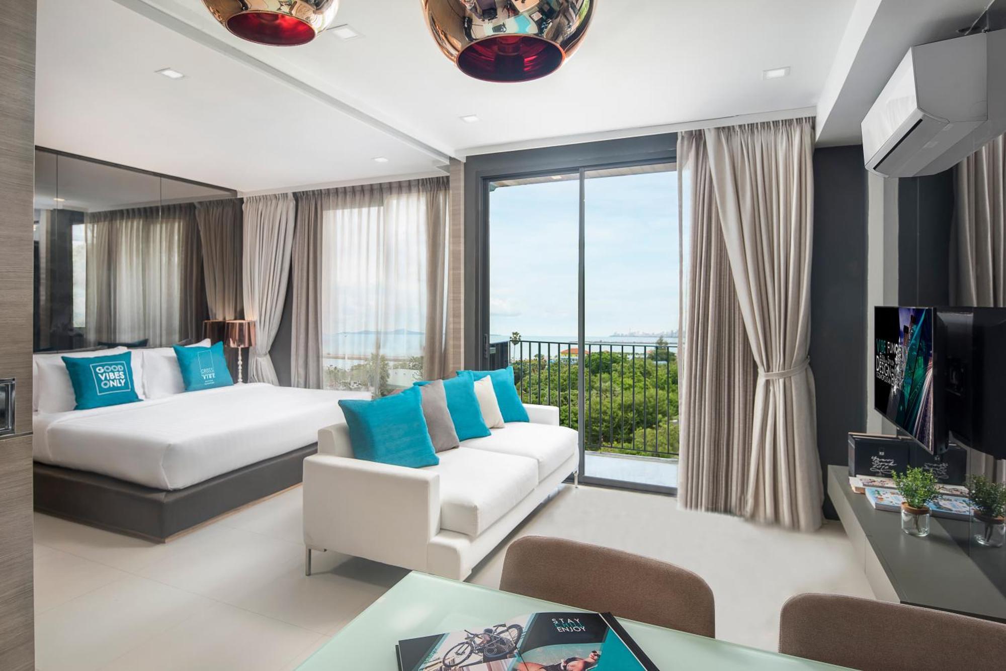 Cross Vibe Pattaya Seaphere Na Chom Thian Exteriér fotografie